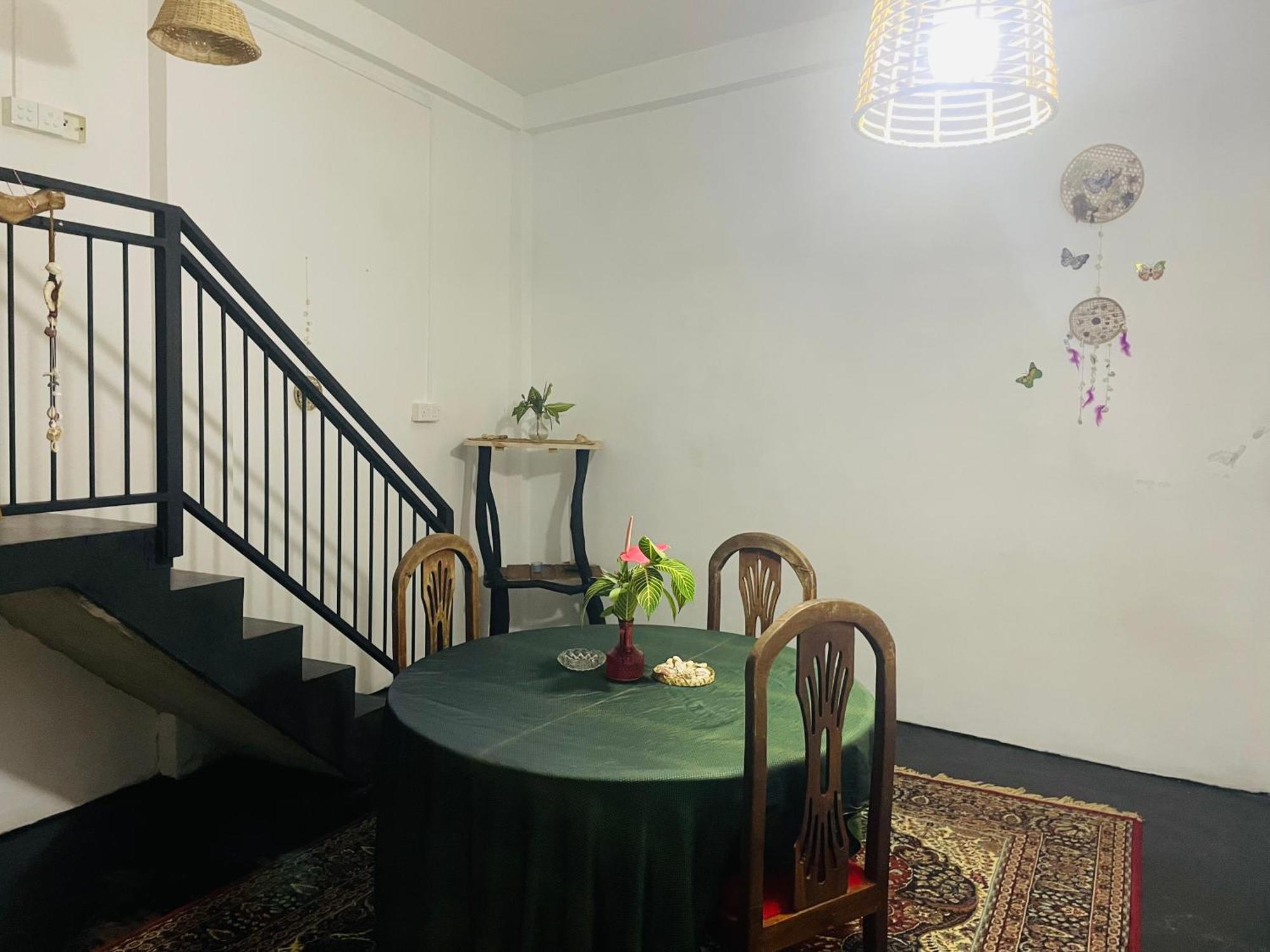 Thaaaru Villa Mirissa Eksteriør bilde